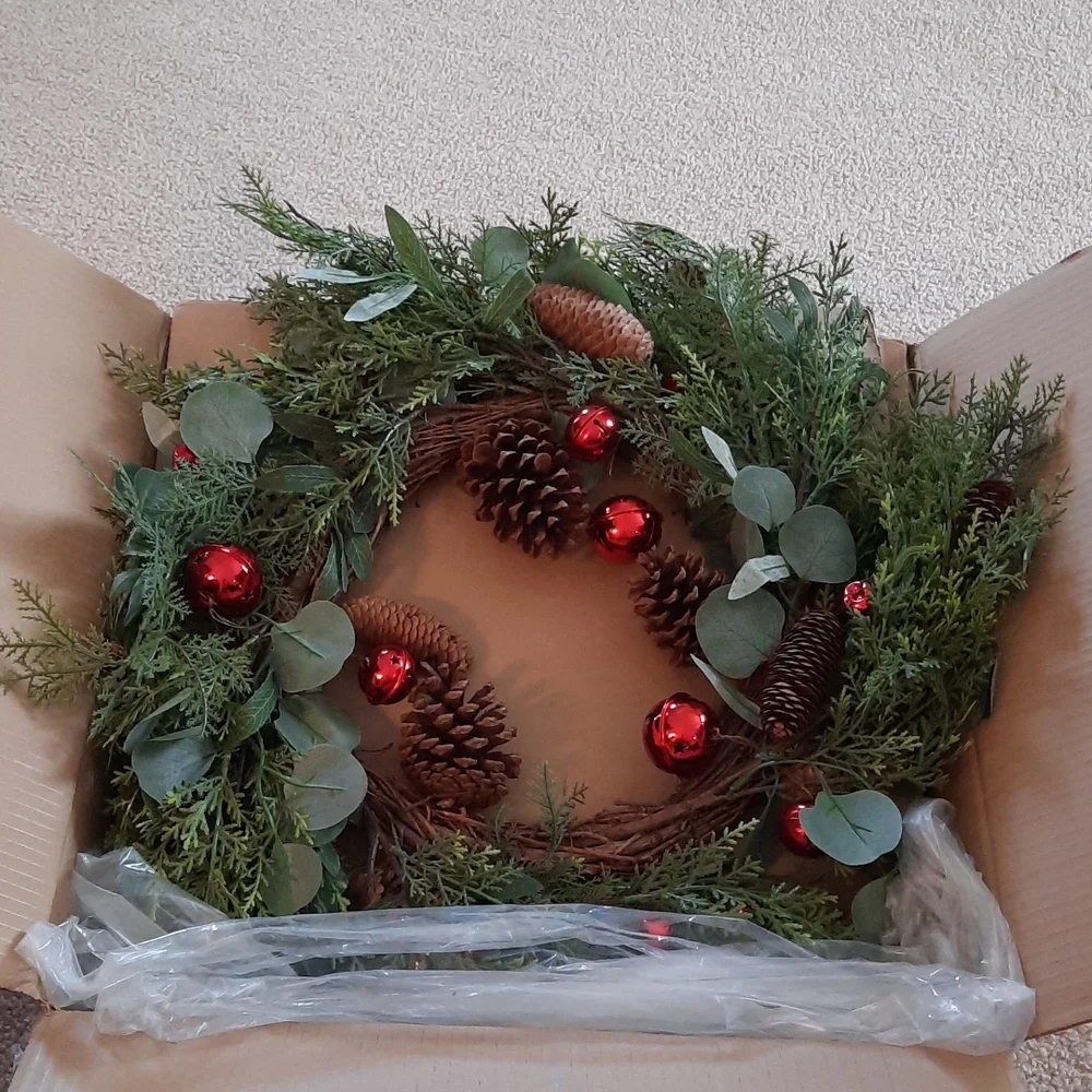 NWT.  QVC Faux Cedar Wreath with Bells & Pinecones 28 inches